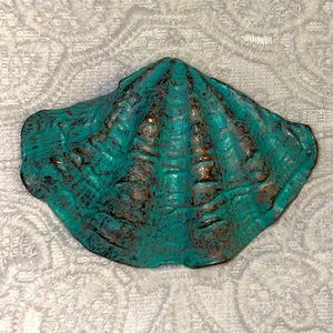 2/$18 Shell pendant turquoise and gold/bronze